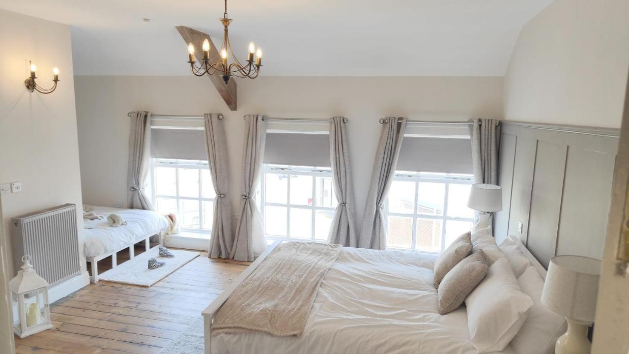 Londonderrys Bar And Accommodation 시햄 외부 사진