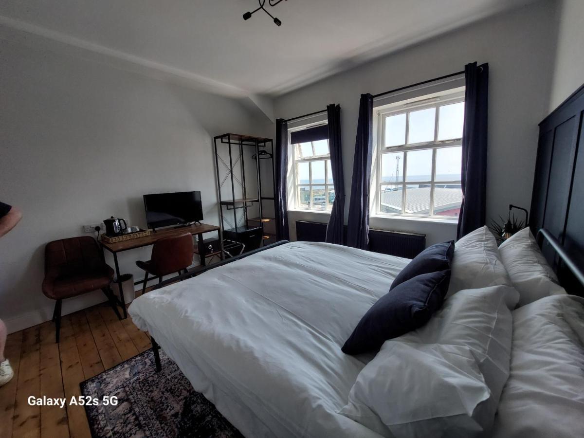 Londonderrys Bar And Accommodation 시햄 외부 사진