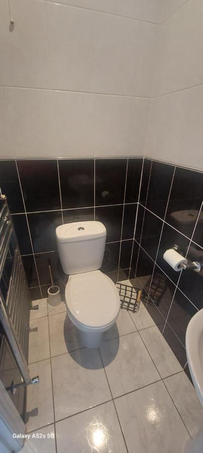 Londonderrys Bar And Accommodation 시햄 외부 사진