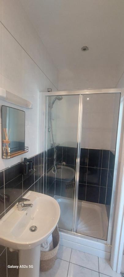 Londonderrys Bar And Accommodation 시햄 외부 사진